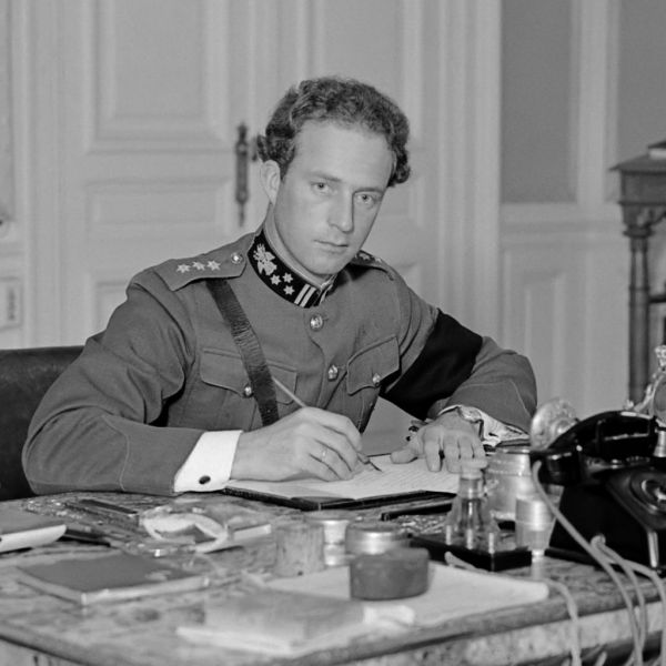 Regele Leopold al III-lea al Belgiei în 1934 - foto preluat de pe ro.wikipedia.org