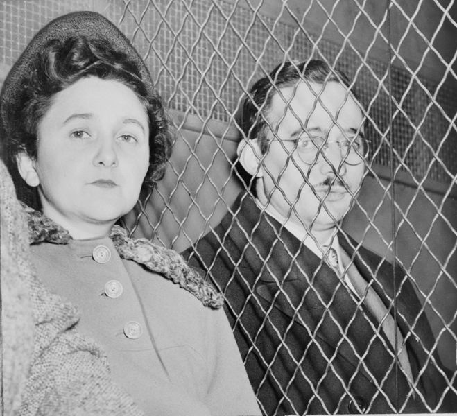 Ethel și Julius Rosenberg în 1951 - foto preluat de pe ro.wikipedia.org
