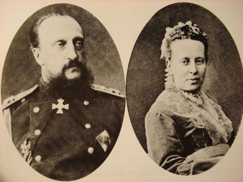 Marele Duce Nicolai Nicolaevici al Rusiei și Marea Ducesă Alexandra Petrovna - foto preluat de pe ro.wikipedia.org