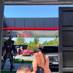 Vila fraților Tate din Voluntari și agenții de securitate în fața imobilului în timpul documentării jurnalistice